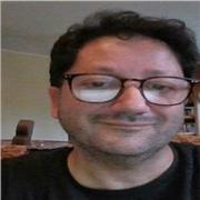 Insegnante di lingue e materie umanistiche offre la sua esperienza per lezioni private